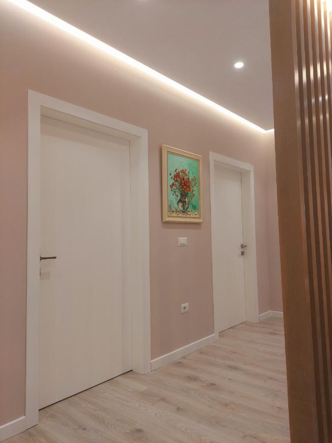 Luxurious Double Bedroom Suite Tiranë Ngoại thất bức ảnh