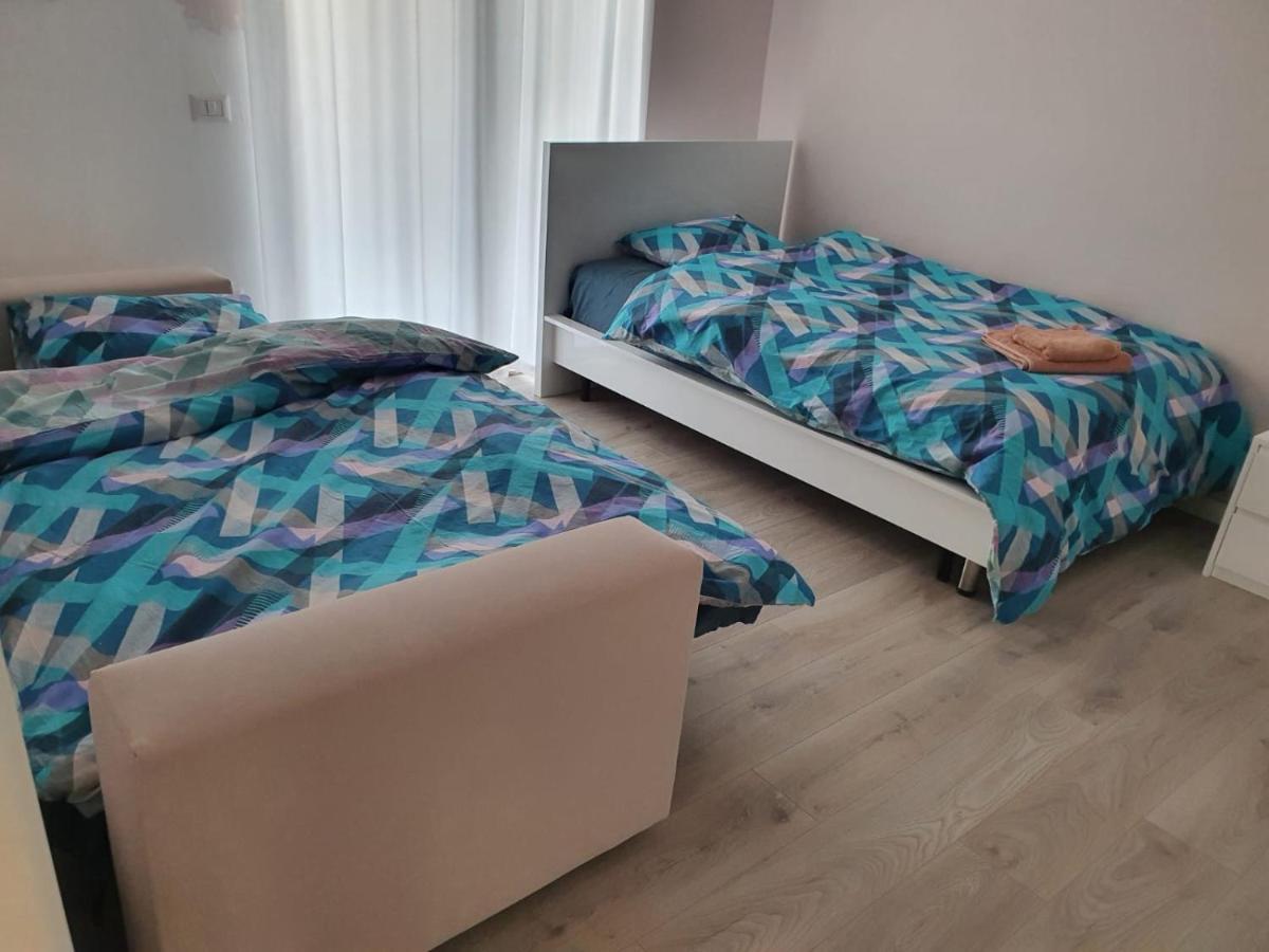 Luxurious Double Bedroom Suite Tiranë Ngoại thất bức ảnh